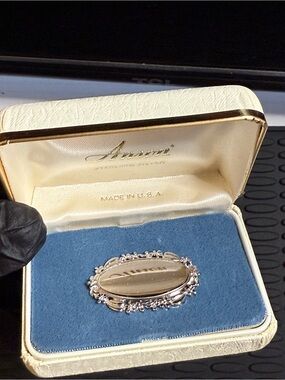 AMO Silver Oval Floral-Edge Brooch